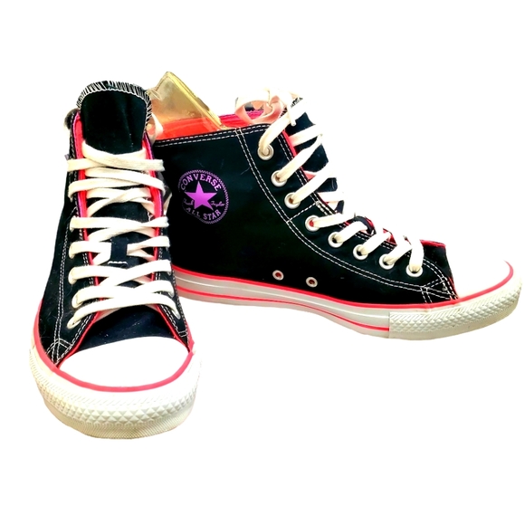 Converse Size 10 Pink and Black Chuck Taylor All Stars - Picture 2 of 4